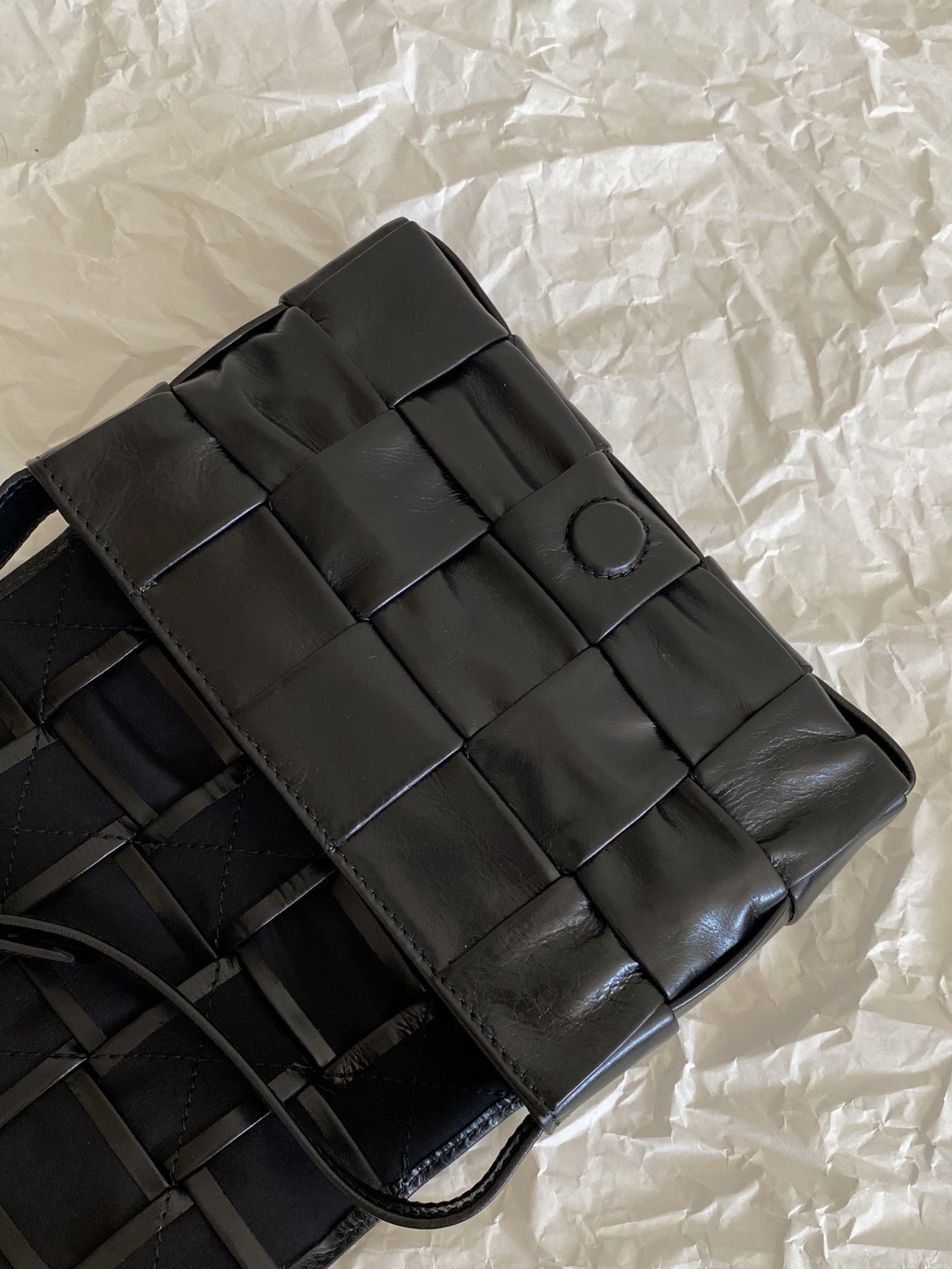B0tt*ga Ven*ta Padded Cassette Belt Bag Black, For Women, Women’s Bags 7in/18cm 710075VCQR18425