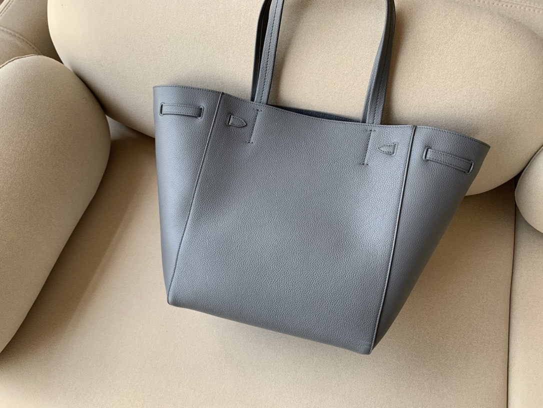 Ce1i*e Small Cabas Phantom In Soft Grained Grey For Women 12in/31cm 189023TNI.10DC