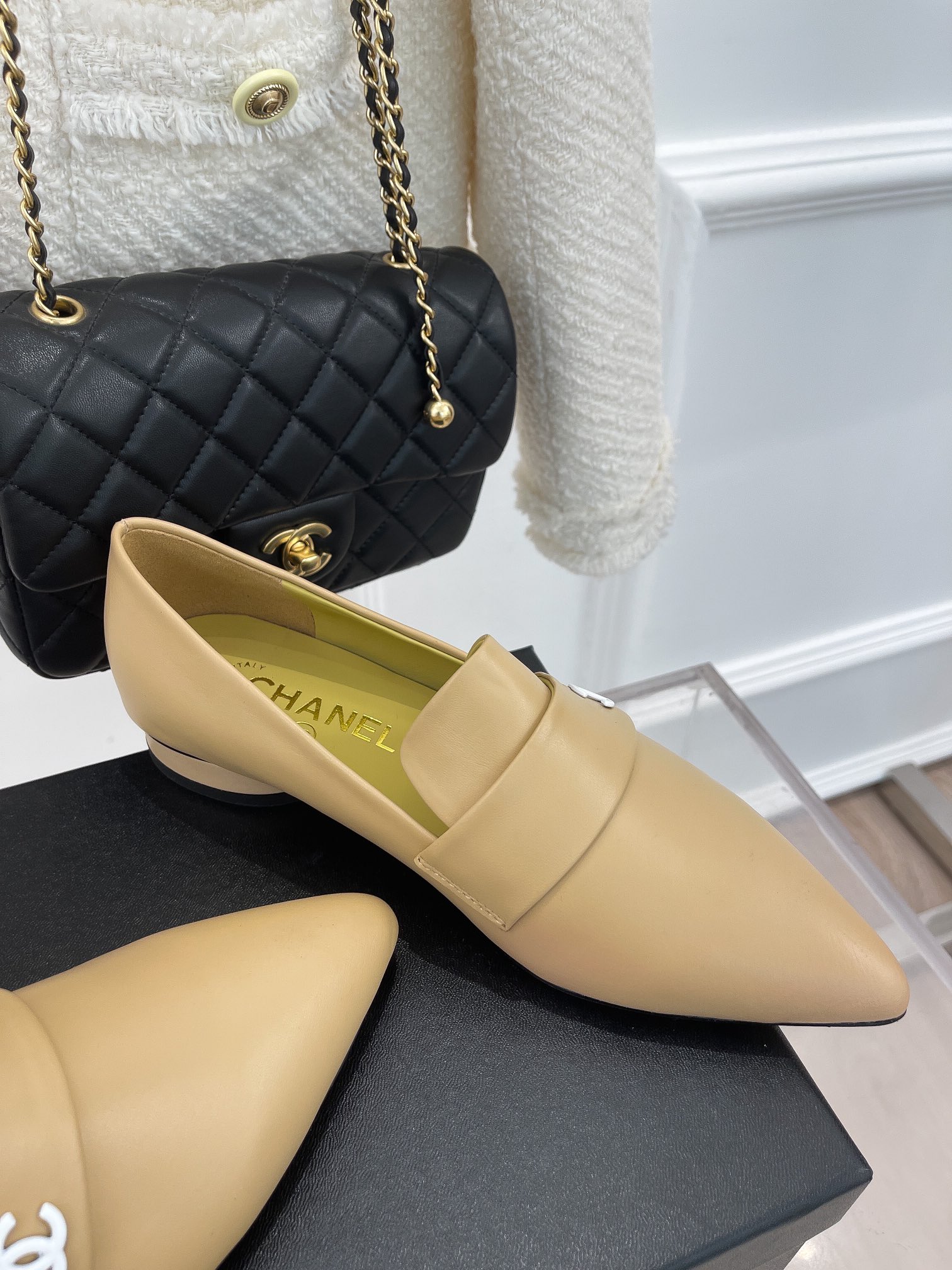 Ch**el Women’s Loafer With Logo Beige For Women