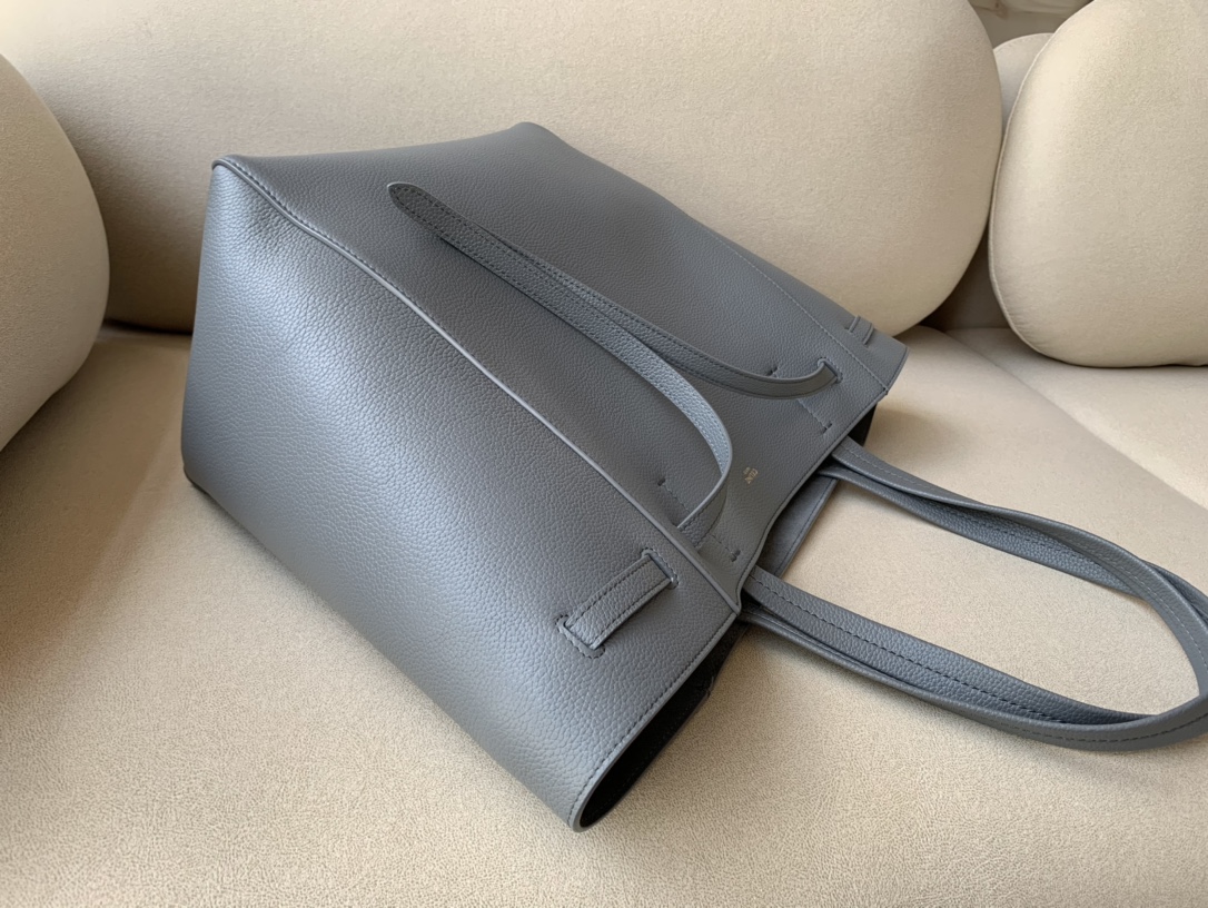 Ce1i*e Small Cabas Phantom In Soft Grained Grey For Women 12in/31cm 189023TNI.10DC