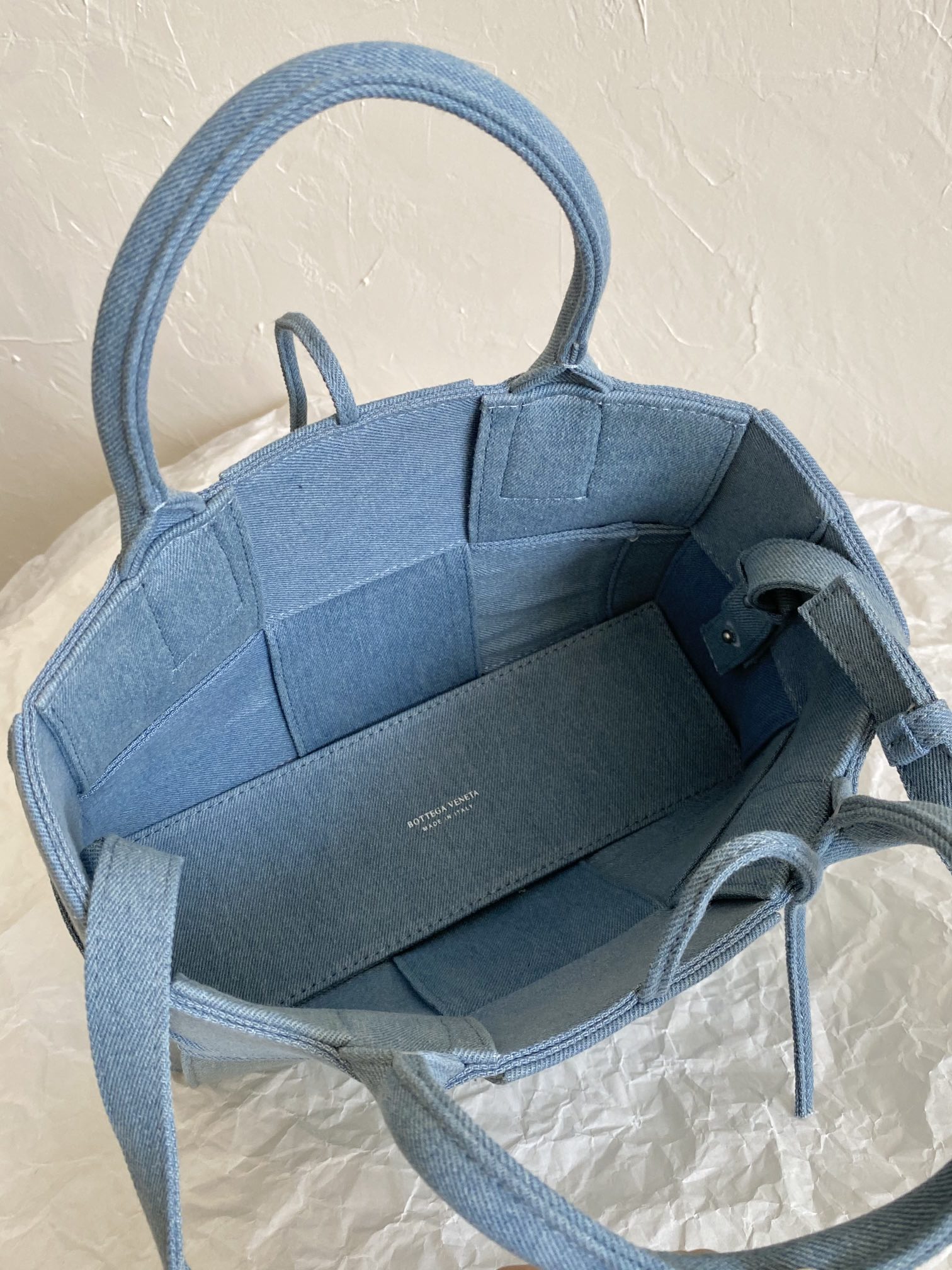 B0tt*ga Ven*ta Mini Arco Tote Bag Grey, For Women, Women’s Bags 9.8in/25cm