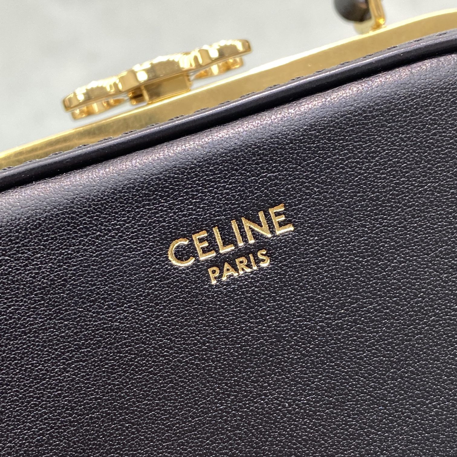 Ce1i*e Triomphe Minaudiere Black For Women 4in/10cm