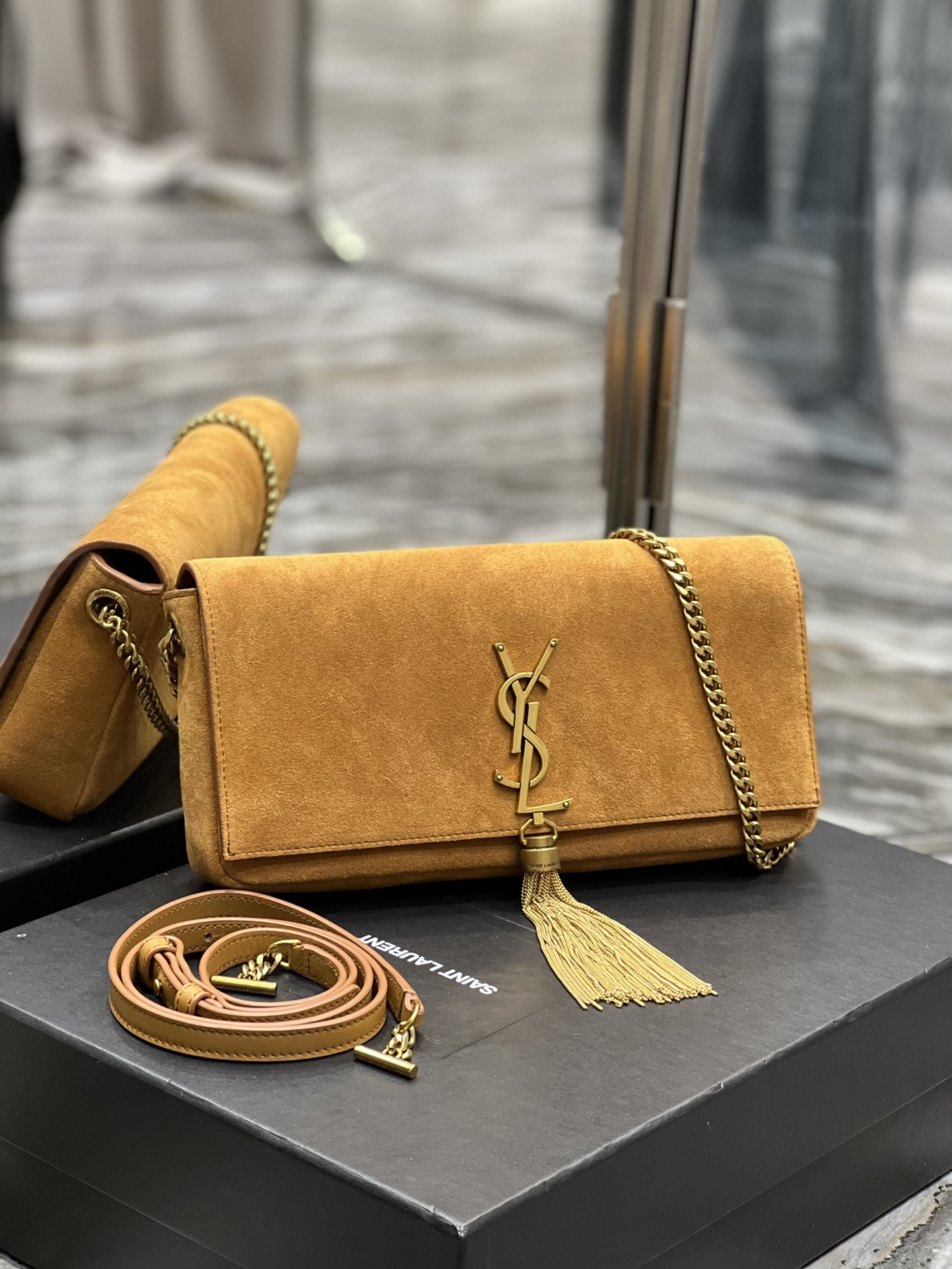 Sa1nt Lau*nt Kate 99 Chain Bag With Tassel Brown For Women, Women’s Bags 10.2in/26cm Y51