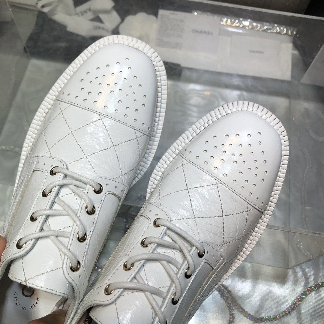Ch**el Women’s Laced Shoes White For Women