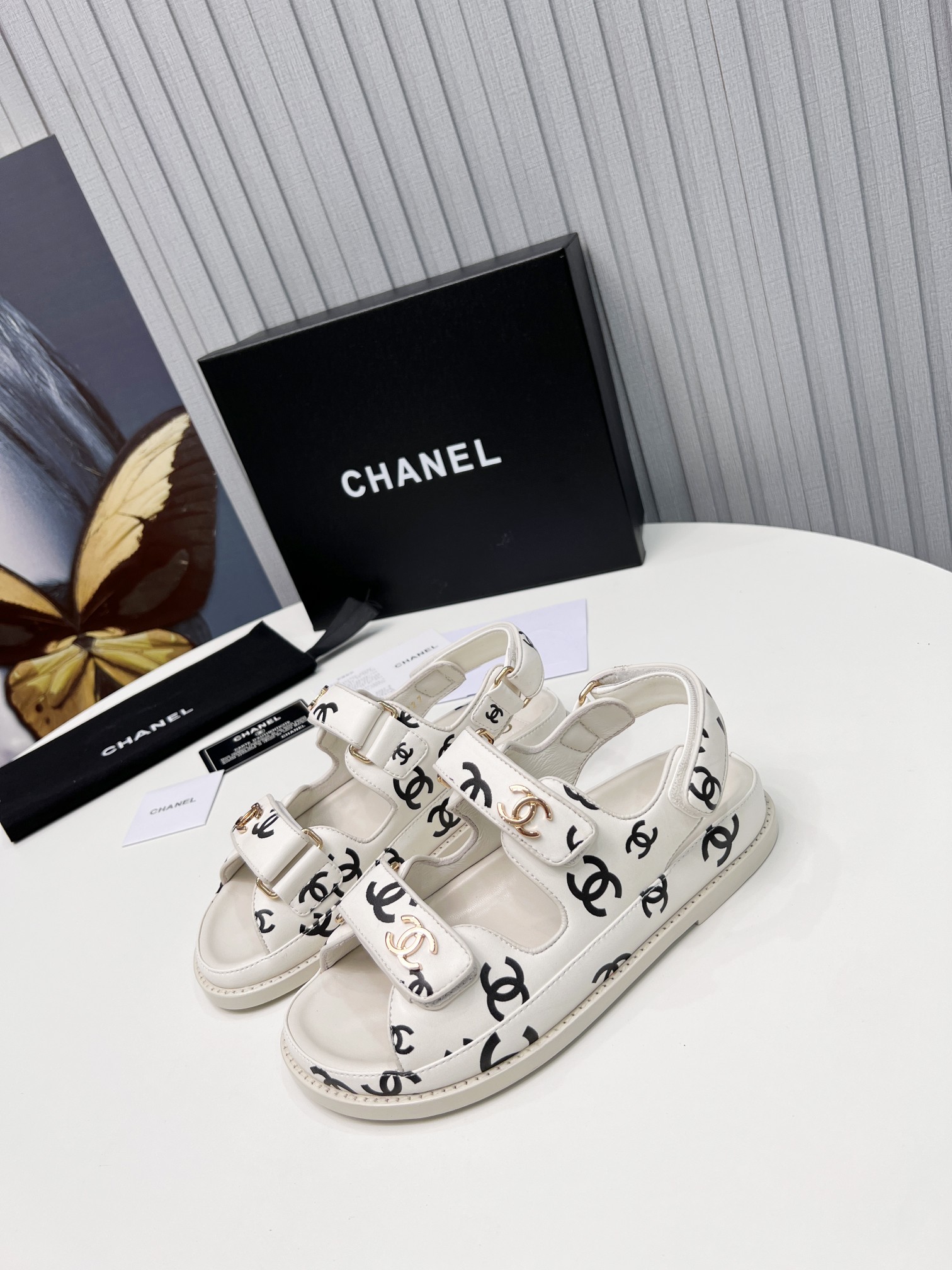 Ch**el Women’s Sandals White For Women
